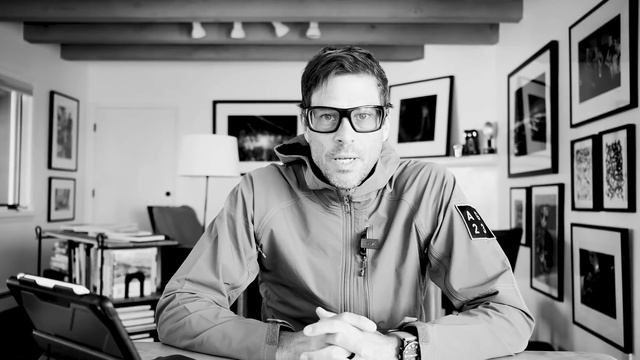 How to Start a Long Term Photography Project — Documentary Photographer Daniel Milnor смотреть онлайн