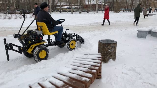 Трактор Тандем ПМ - 06 на широких колесах 19*7-8 с отвалом снежный ТИП 2, производство завод ЦЕЛИНА смотреть онлайн