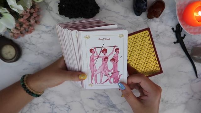 Category is: Strange & unique tarot & oracle decks??️♀️ #TopTencuriositydecks VR смотреть онлайн