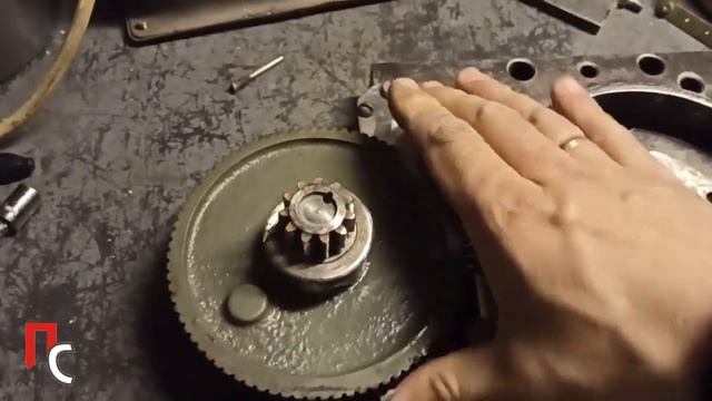 Поворотный столик для фрезера из маховика смотреть онлайн
