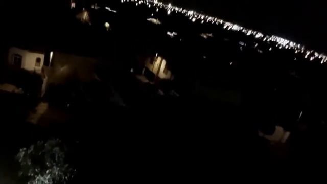 DJI Phantom FC40 Drone 2do vuelo nocturno: llovizna leve y viento de 35 km/h @ Monterrey, Mexico смотреть онлайн
