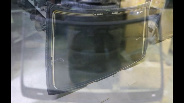 Стекло ветровое, стекло заднее Mercedes W221