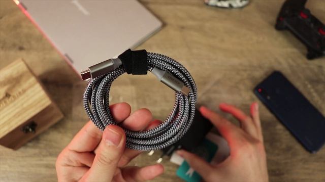 ΜΕ ΑΥΤΟ ΦΟΡΤΙΖΕΙΣ ΤΑ ΠΑΝΤΑ! (MacBook Pro, Laptop, Smartphone, Nintendo Switch) смотреть онлайн