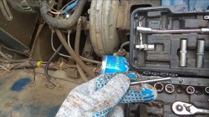 Ваз Нива 2121 карбюраторная, едете только после ручной подкачки, глохнет, плохо заводится, причина.