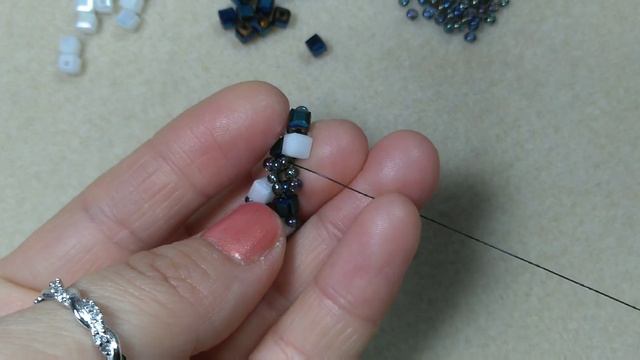 Easy and elegant bracelet making with cubic crystals * Браслет из квадратного кристалла * смотреть онлайн