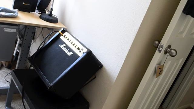 Marshall MG15DFX смотреть онлайн