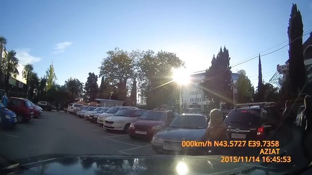 14.11.2014 Стоянка Перекресток на Светлане смотреть онлайн