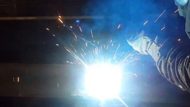 Сварка заполняющего и облицовочного шва на сварочной проволоке MagmaWeld MG2 ф. 1,2мм