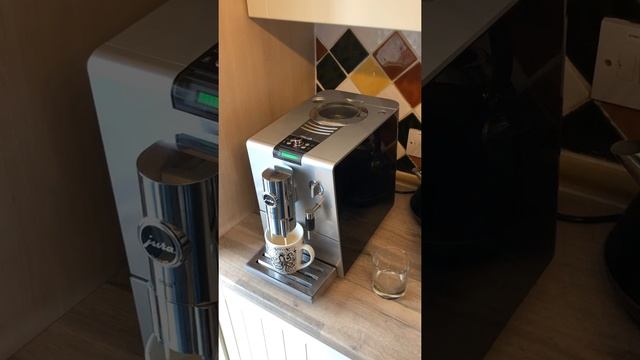 How to make a coffee on Jura ENA9 coffee machine at The Nautilus COWES смотреть онлайн