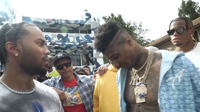 SUPAHOTFIRE vs BLUEFACE смотреть онлайн