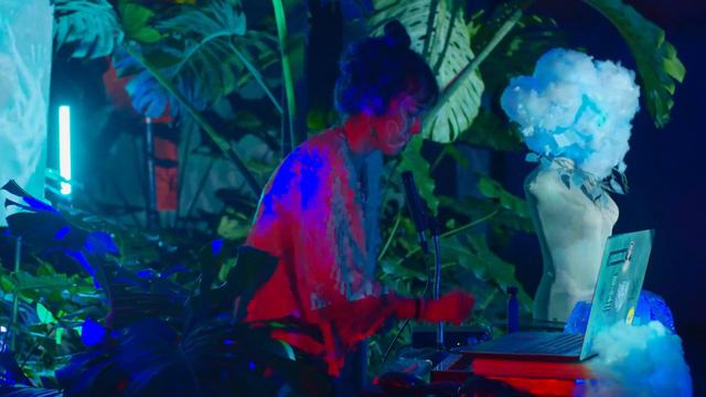 ALAMOA apresenta PLURALIDADES part. ASTRA & AKIRA смотреть онлайн