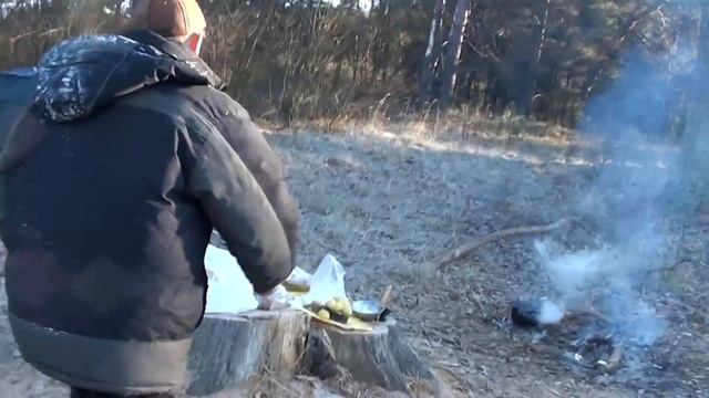 Как заточить топор в походных условиях|#Походы смотреть онлайн