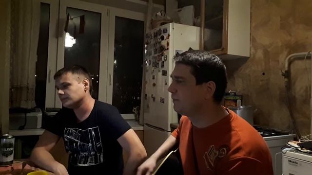 Красиво поют. Милые зелёные глаза! смотреть онлайн