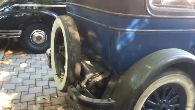 Retro Motor Show VILLA EMBARGO смотреть онлайн