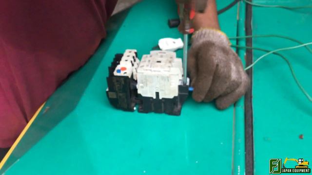 MAGNETIC CONTACTOR (MITSUBISHI-MSO-T21) смотреть онлайн