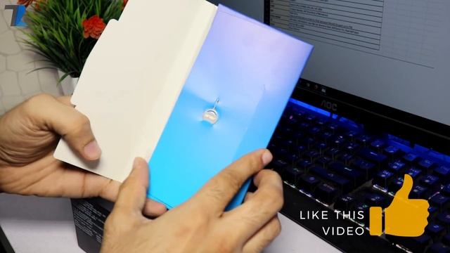 Asus Zenfone Max Pro M2 - Unboxing & First Impressions! смотреть онлайн