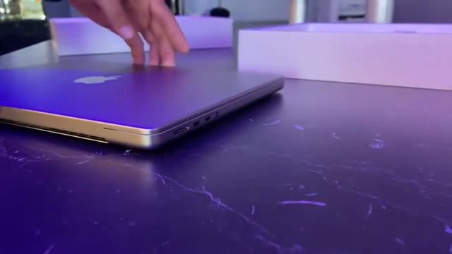 Macbook Pro 2021 14 inch unboxing смотреть онлайн