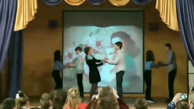 Танцы на День матери