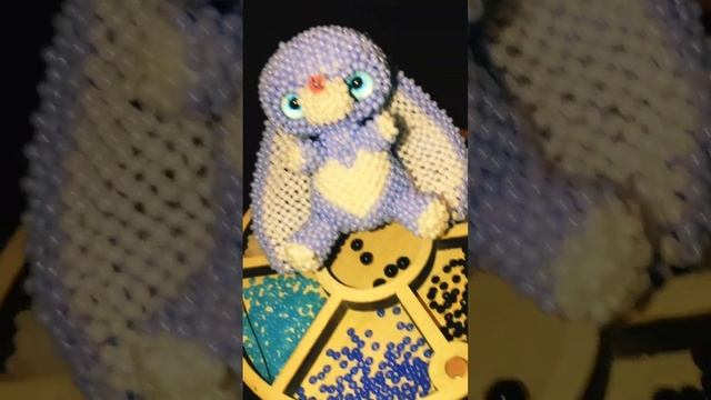 Ну вот я и закончила амигуруми из бисера плюшика. Милый зайка плюшик из бисера. Игрушка амигуруми М смотреть онлайн