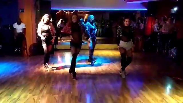 Salsa&Reggaeton Show. Felices las 4 by Svetlana смотреть онлайн