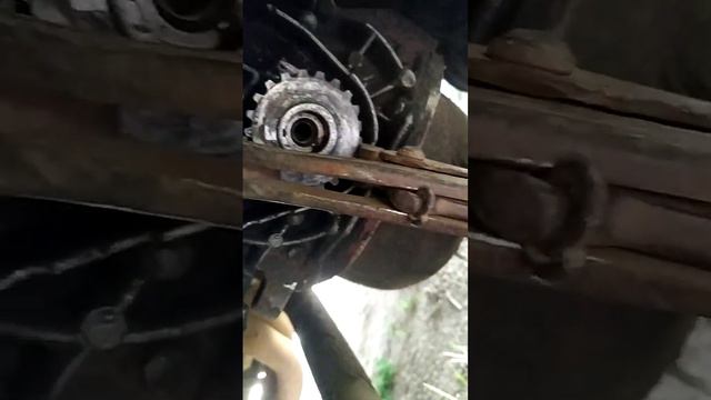 снятие/замена шкива коленвала ваз 2108-2110-2115 без съёмника, газовым ключом.