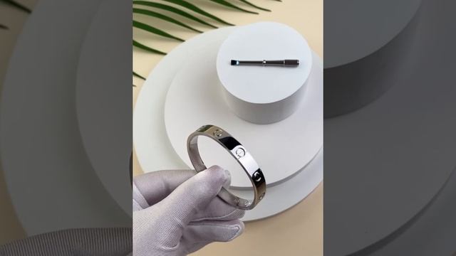 Браслет с отверткой без камней, серебро смотреть онлайн