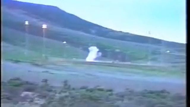 Peacekeeper ICBM Test Launch - Vandenberg AFB, CA (2 Mar 1990) LF-05 (no audio) смотреть онлайн