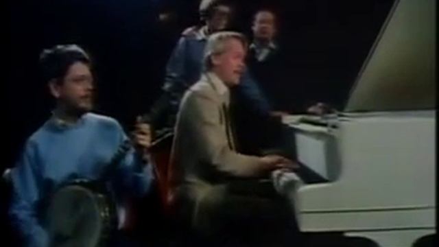 "BASIN STREET BLUES" : WEATHERBIRD JAZZ BAND смотреть онлайн