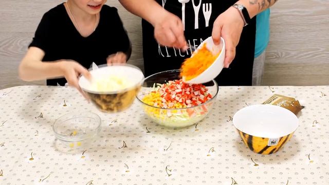 Капустный салат с крабовыми палочками смотреть онлайн
