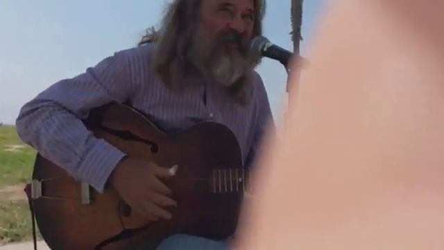 Eddie Across from Figtree's смотреть онлайн