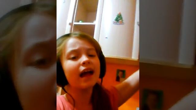 Песня я рисую белым мелом облака смотреть онлайн