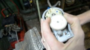 Разборка дроссельного узла "Приоры" с электронной педалью газа