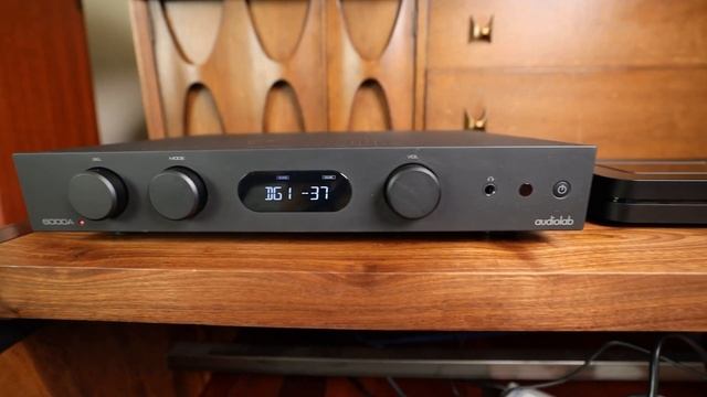 I Barely Survived The KLH Kendall Review / Model 5 Comparison смотреть онлайн