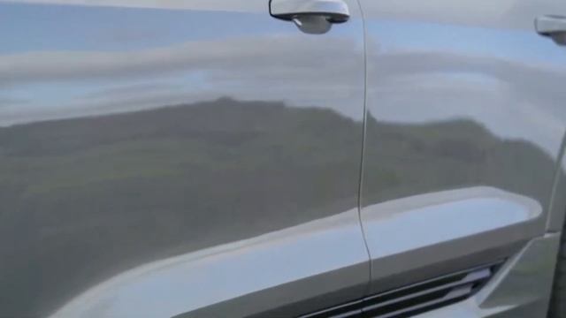 Audi Q8 e-tron 2023 : greater efficiency and independence смотреть онлайн
