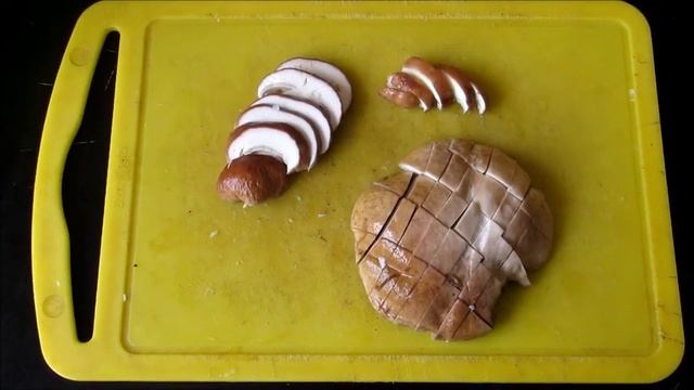 Грибное ассорти. Как почистить, порезать и пожарить лесные грибы?! смотреть онлайн