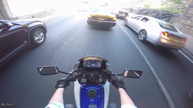 Clash of Clan while stuck in traffic tiding to Hoboken on Honda VTR 250 Interceptor 1990 смотреть онлайн