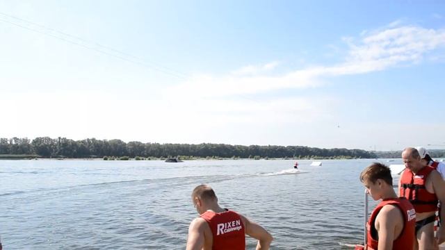 Катание на водных лыжах смотреть онлайн