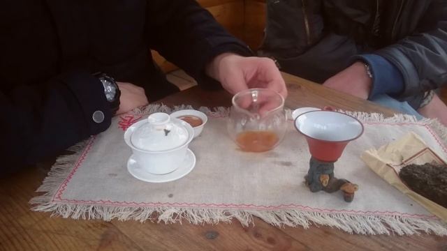 Пьем Пуэр - Шен Пуэр Старого Дерева смотреть онлайн