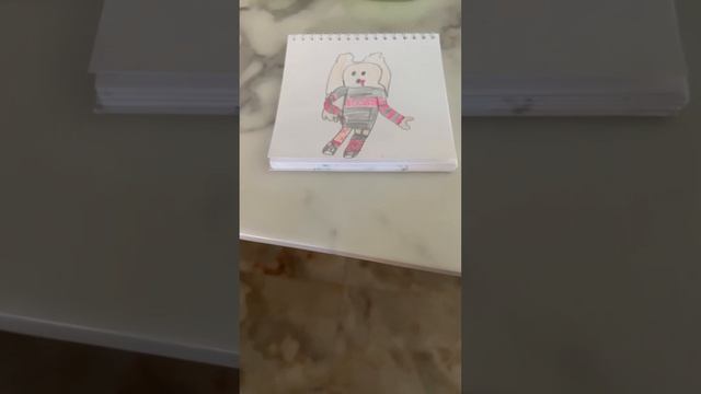 Чудо чай и Roblox Queen￼ Морковка против ананаса￼ смотреть онлайн