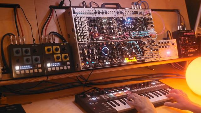 Modular dawless jam // disting ex, qubit databender, hologram microcosm смотреть онлайн