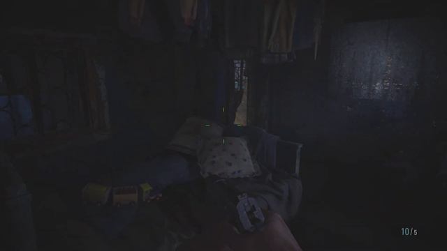 Resident Evil Village - How to survive the first lycan battle? смотреть онлайн