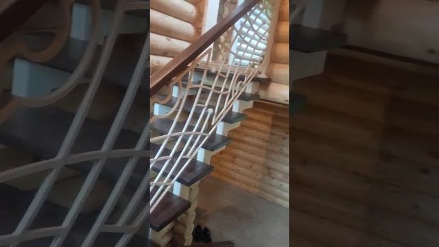 Лестница с дубовыми ступенями на металлическом каркасе смотреть онлайн