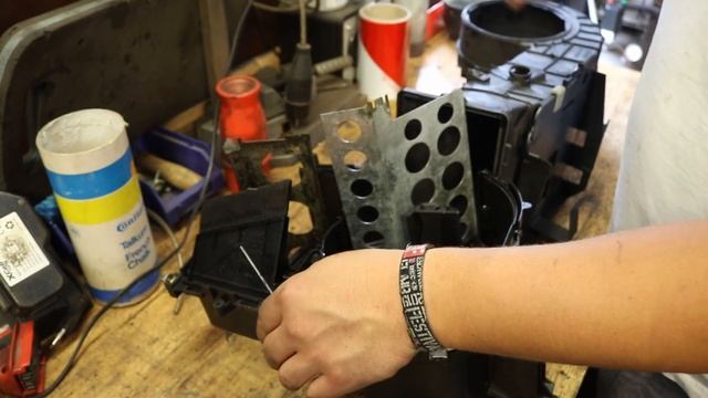 Let's Schraub! - Audi 80 B4 Innenraum Wärmetauscher tauschen смотреть онлайн