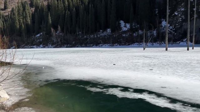 The most beautiful lake in the world! Самое красивое в мире озеро! #nature #kazakhstan #lake смотреть онлайн