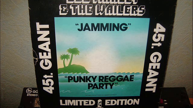 BOB MARLEY & THE WAILERS - JAMMING смотреть онлайн