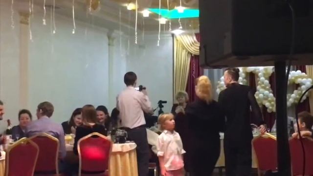 Ведущий Юрий Кузнецов. Сайт tamada5.ru. Отзыв золотая свадьба. смотреть онлайн