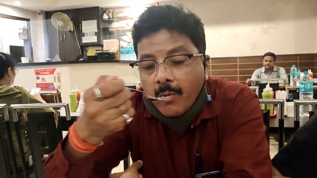 BIGGEST MOMO! | HONG KONG RESTAURANT, SHILLONG FOOD REVIEW #hongkongrestaurant #biggestmomo смотреть онлайн