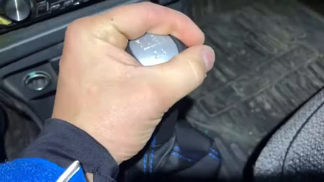 КАК ПОМЕНЯТЬ РУЧКУ КПП ВАЗ 2114 ЛАДА САМАРА. КАК ПОМЕНЯТЬ ЧЕХОЛ смотреть онлайн