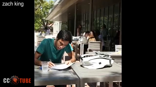 Свежие трюки Зака Кинга смотреть онлайн