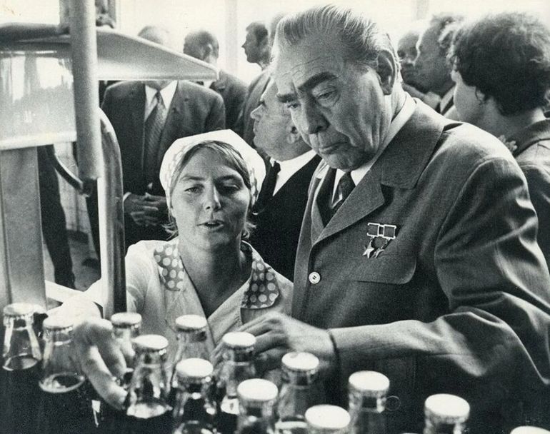 Украинский фронт. 40 лет без Брежнева Л.И. Канал Винигрет. смотреть онлайн